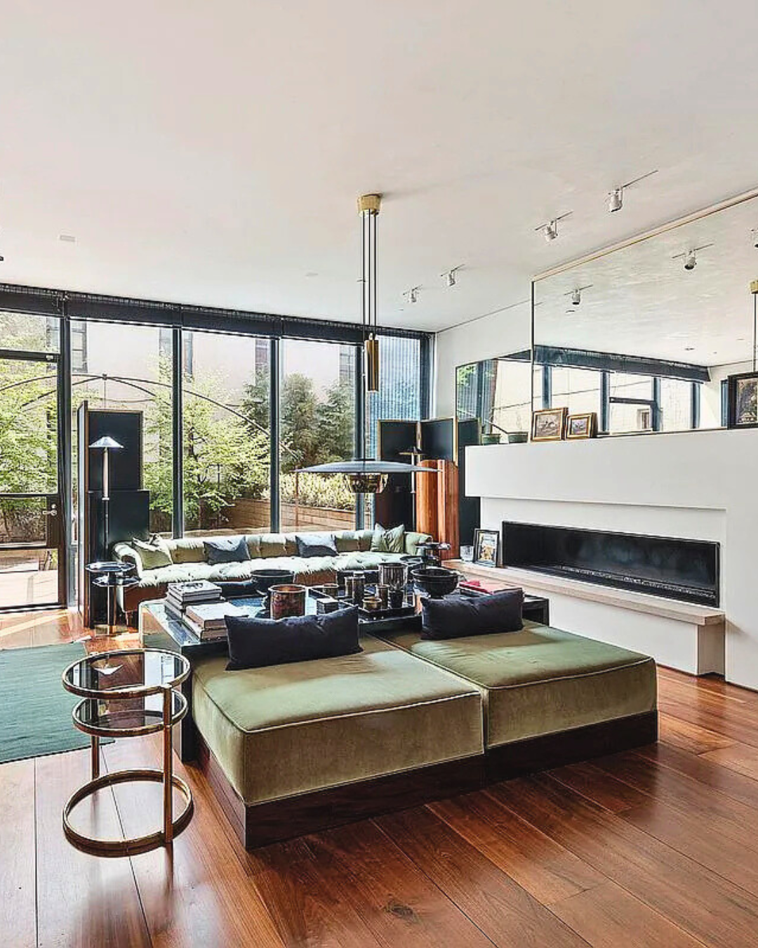 Townhouses for sale in Tribeca, Soho, West Village, and Hudson Square